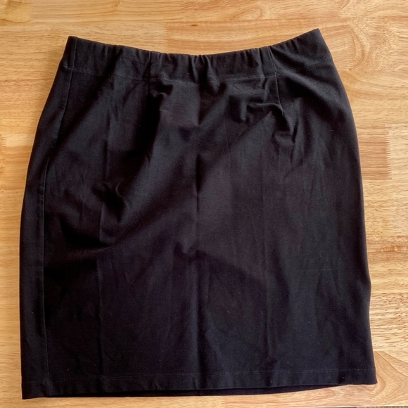Eileen Fisher Washable Stretch Crepe Pencil Skirt - Picture 4 of 8